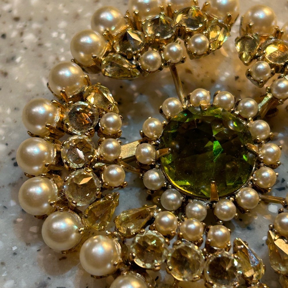 SCHREINER peridot, crystal and pearl brooch. Vintage couture costume jewels.